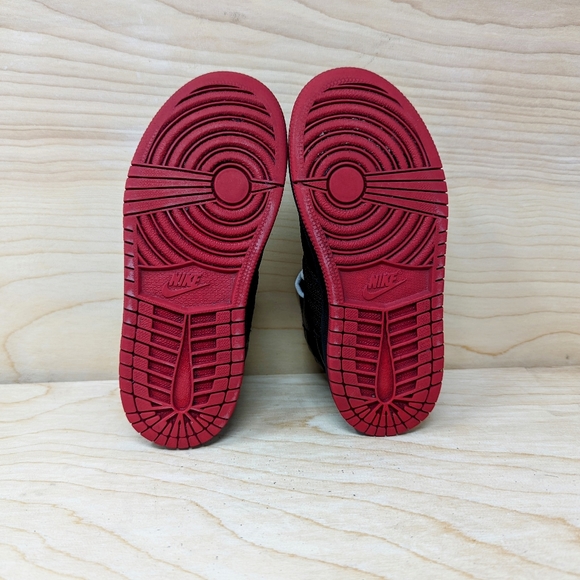 Nike Air Jordan 1 Flight 4 Youth SZ 11C Black Red Basketball Shoes 828243-066 - Picture 7 of 7